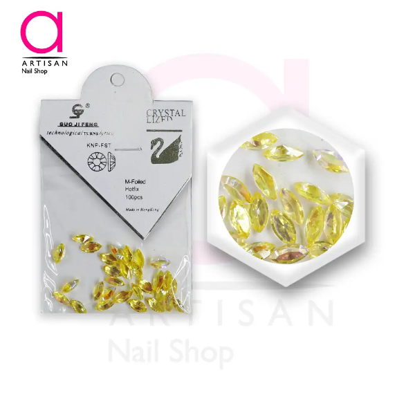 تصویر  دیزاین نگین درشت سواروسکی ناخن کد 9