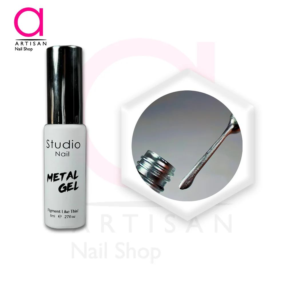 تصویر  دیزاین متال ژل ناخن نقره ای استودیو Studio