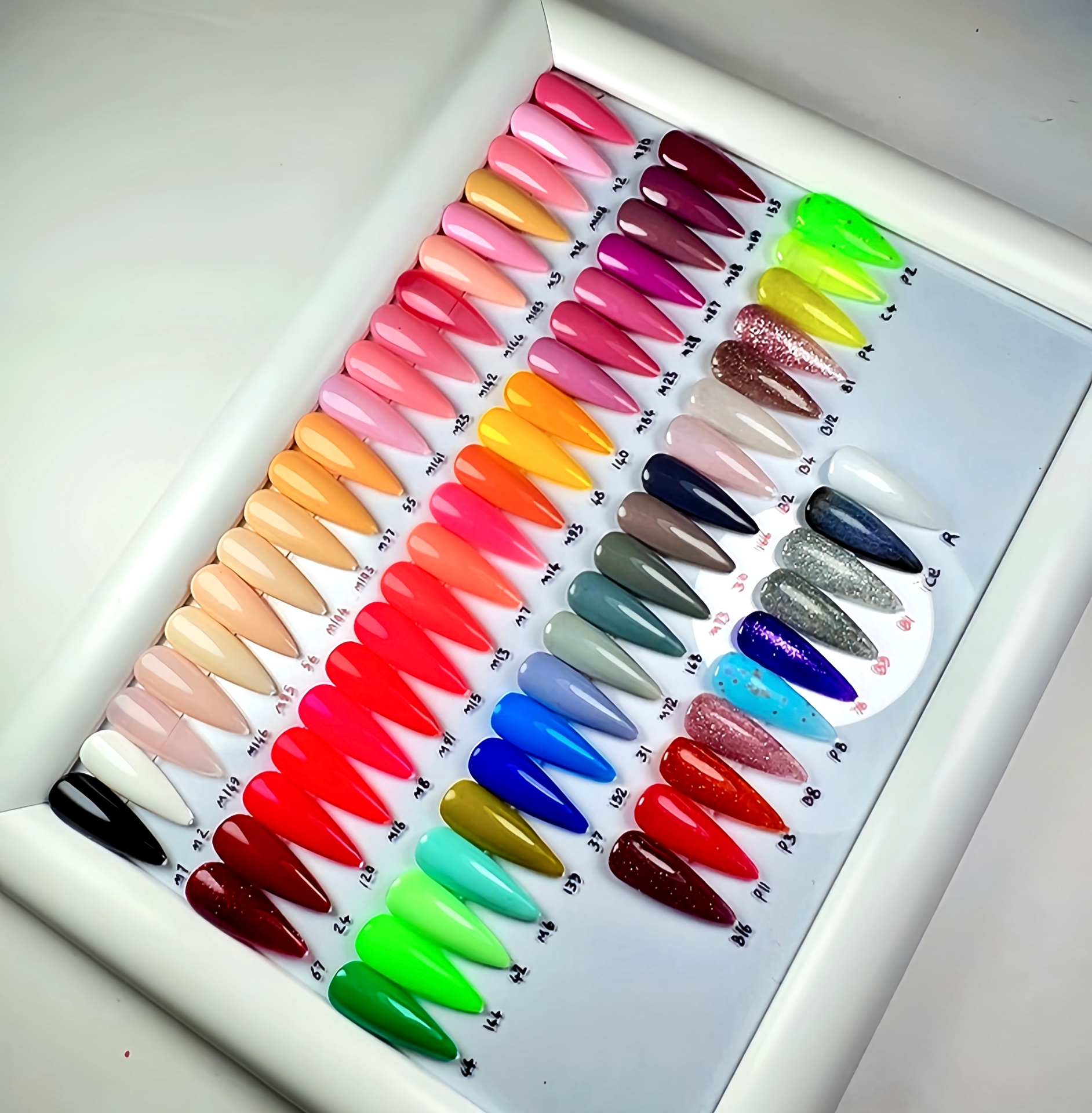 تصویر  پک میکس ۷۰ تایی میکس میس ارتیست + به همراه کالیته در تصویر کد Mj14