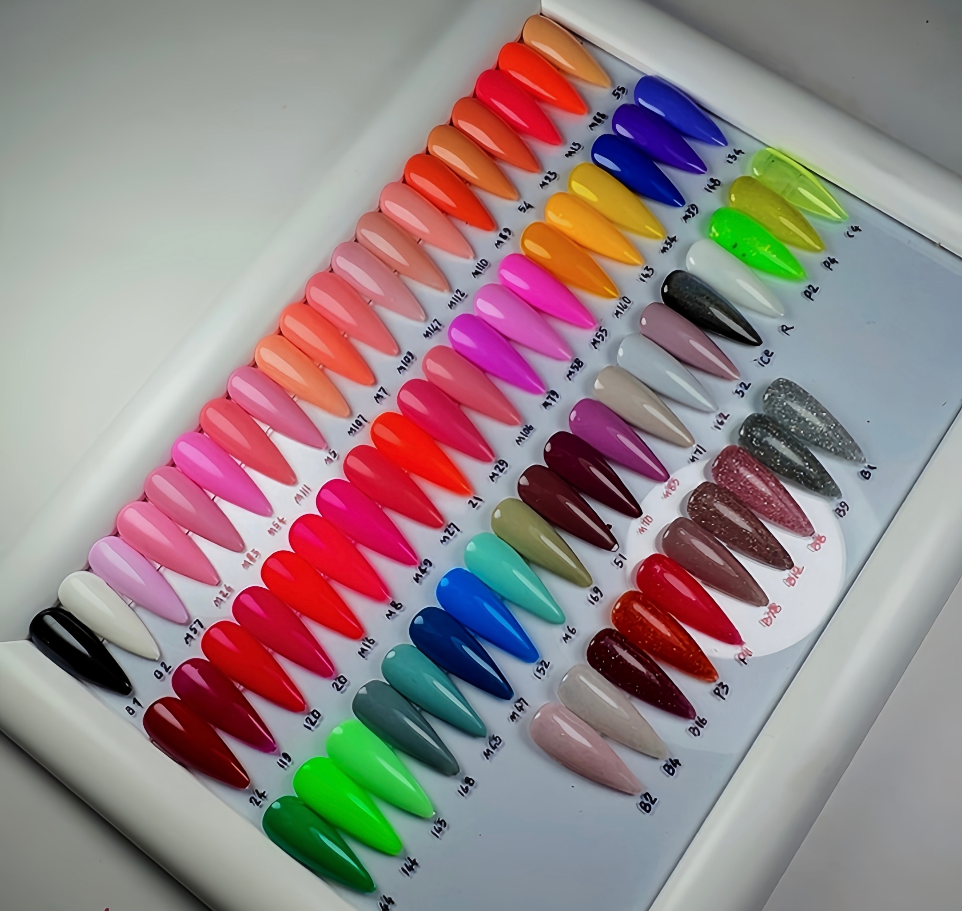 تصویر  پک میکس ۷۰ تایی میکس میس ارتیست +  به همراه کالیته در تصویر کد Mj13