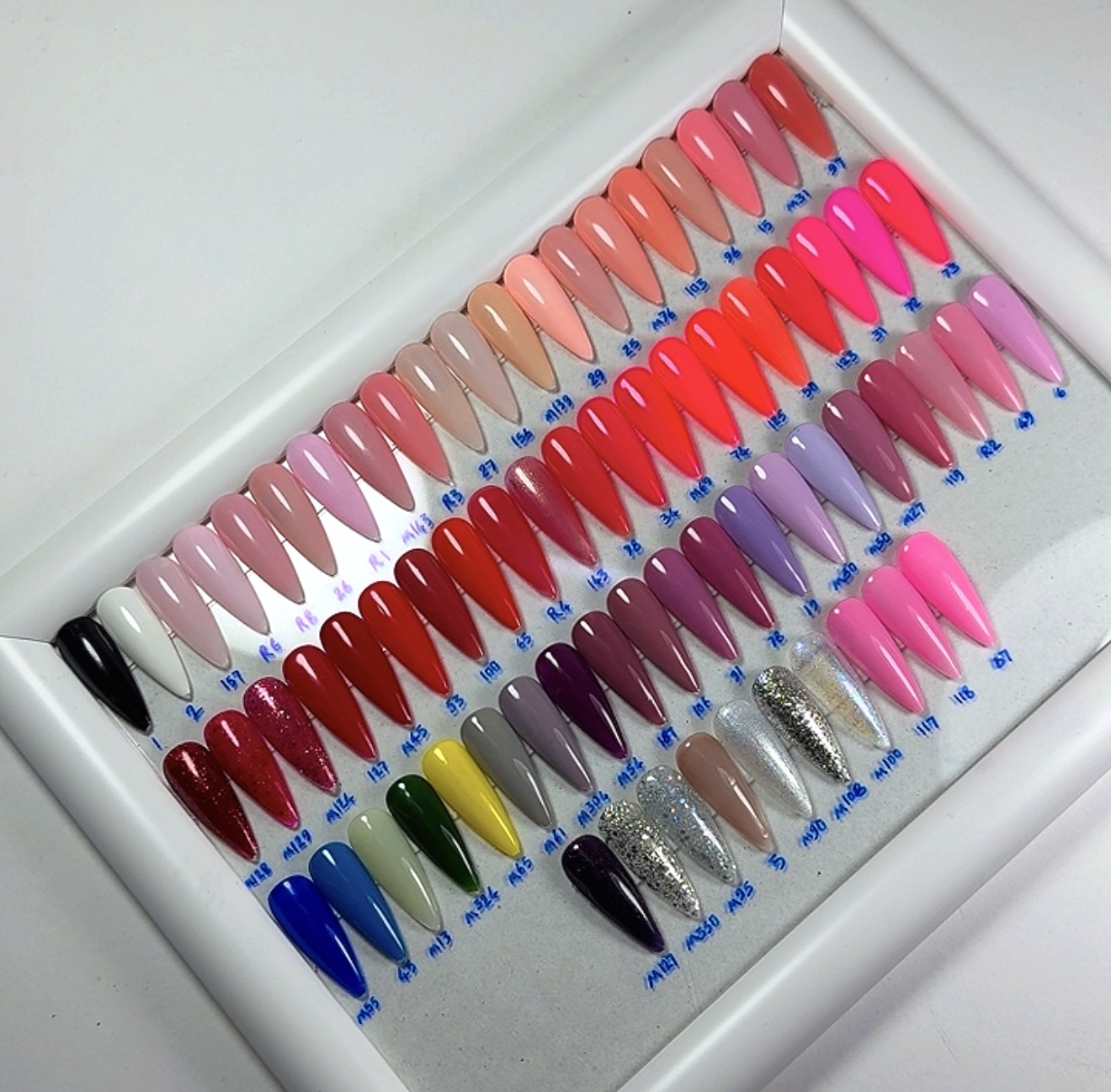 تصویر  پک میکس ۷۰ تایی میکس + به همراه کالیته در تصویر کد Mg3